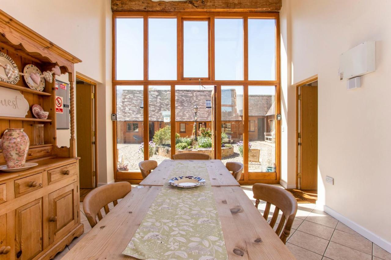 Bridge Farm Holiday Cottages Honeybourne Eksteriør bilde